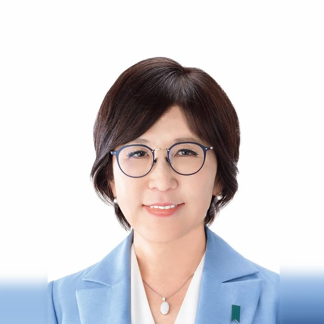 稲田 朋美の写真