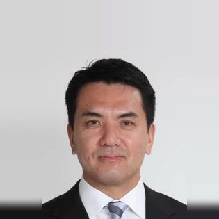 吉敷 賢一郎の写真