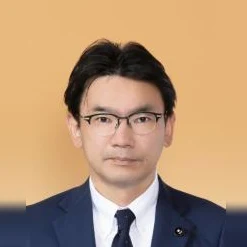 渡辺 知典の写真