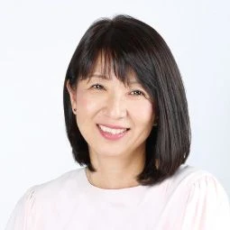 八田 知子の写真