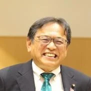 新田 真一の写真