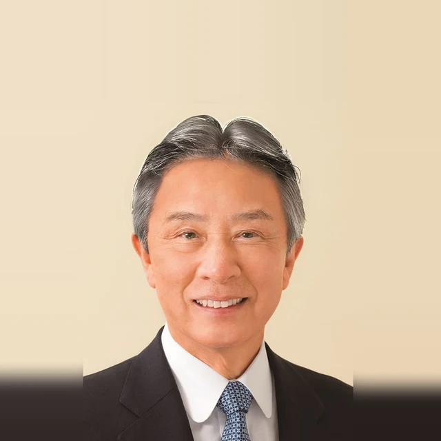 盛山 正仁の写真