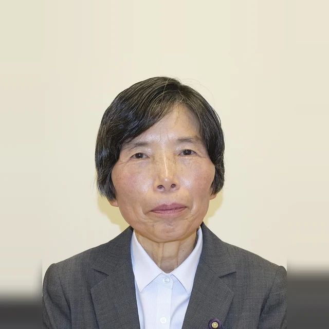 石河ルイの写真