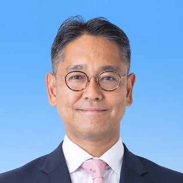 新垣 淑豊の写真