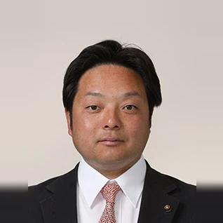 石井世悟の写真