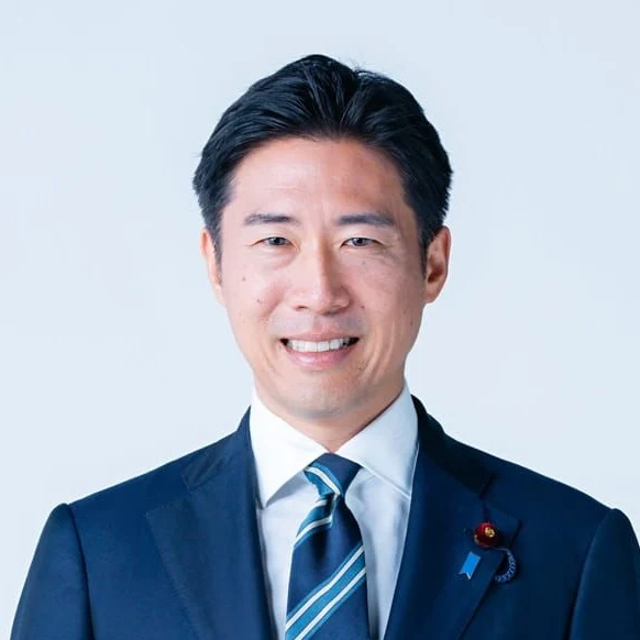 塩崎 彰久の写真