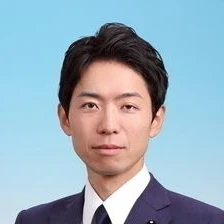 山田 新の写真