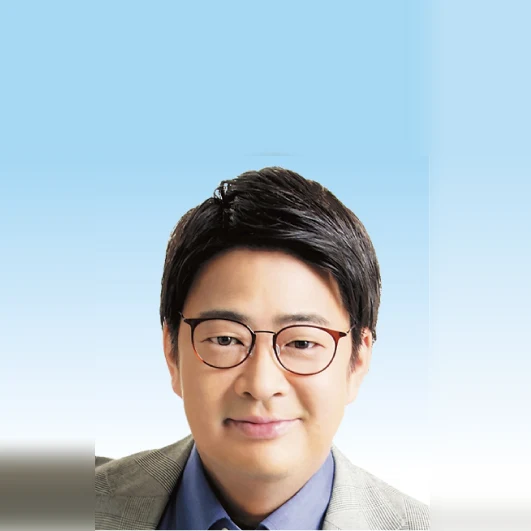 木佐木 忠晶の写真