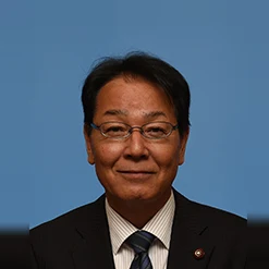 今原 康徳の写真