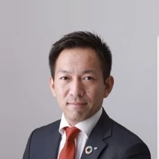 松田亮平の写真