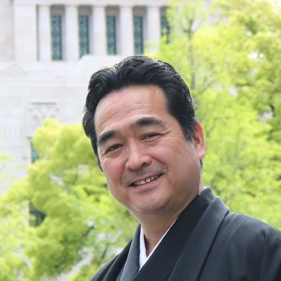 坂井 学の写真
