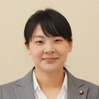 榊 真衣子の写真