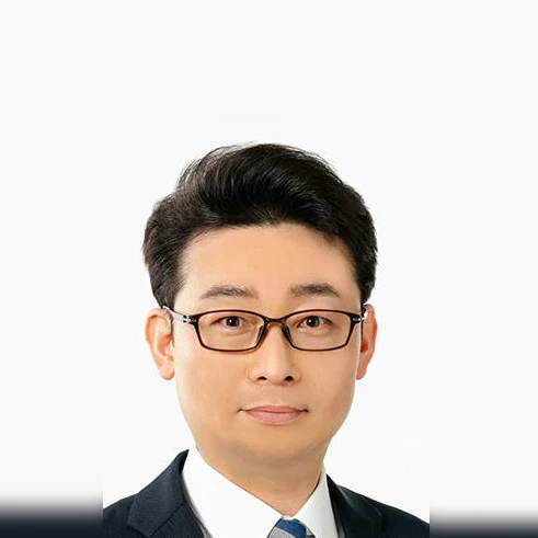 下林 崇史の写真